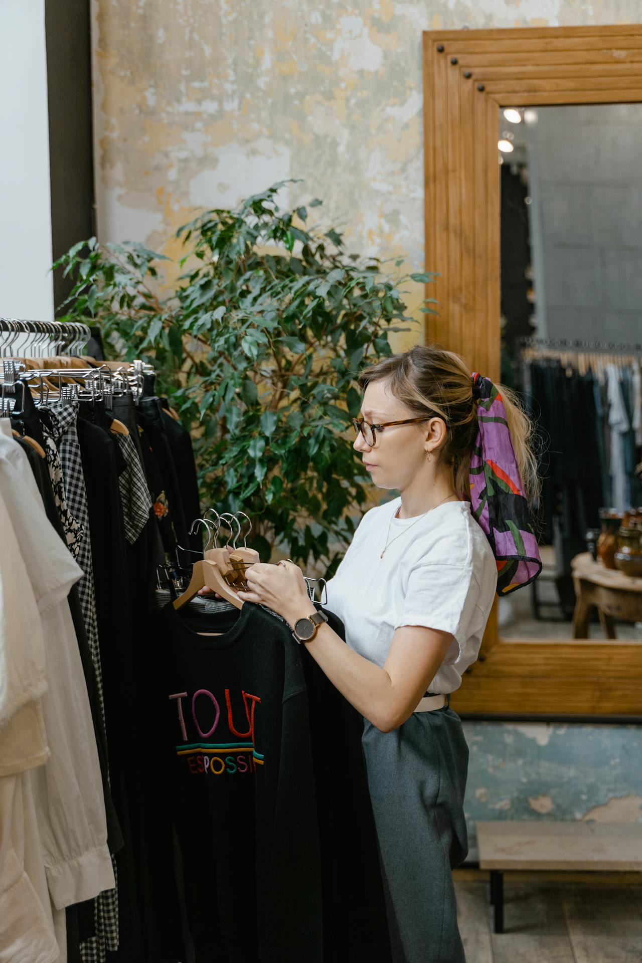 About Gurukrupa Clothes Shop Franchise